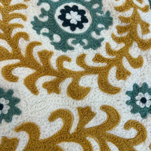 Pier 1 embroidered blue white gold medallion boho pillow cover 16 x 16 - Picture 4 of 11